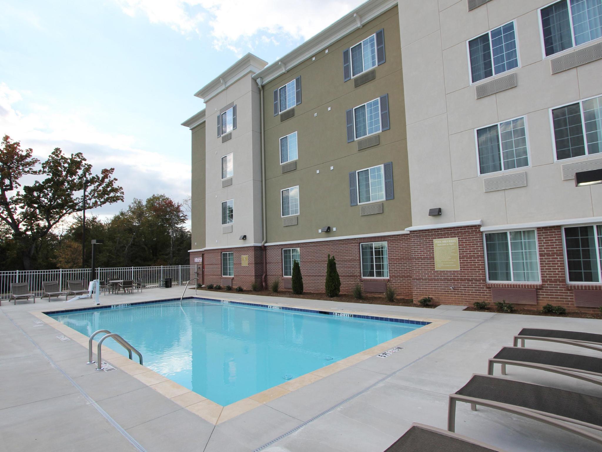 Candlewood Suites Greenville By Ihg Exterior photo